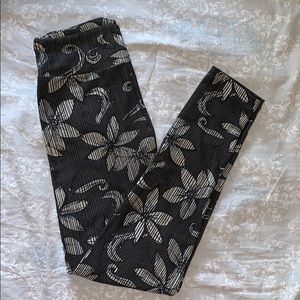 LuLaRoe Women’s One Size Leggings